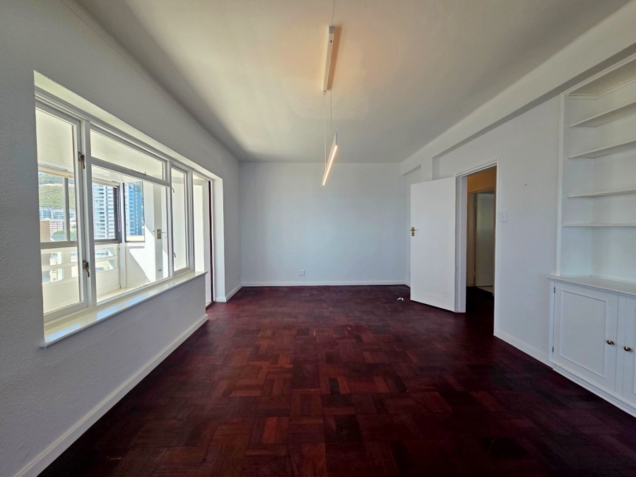 To Let 2 Bedroom Property for Rent in Sea Point Western Cape